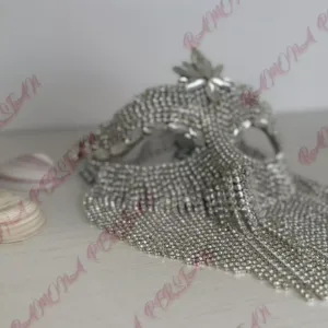 نقاب تمام سنگ ریش دار